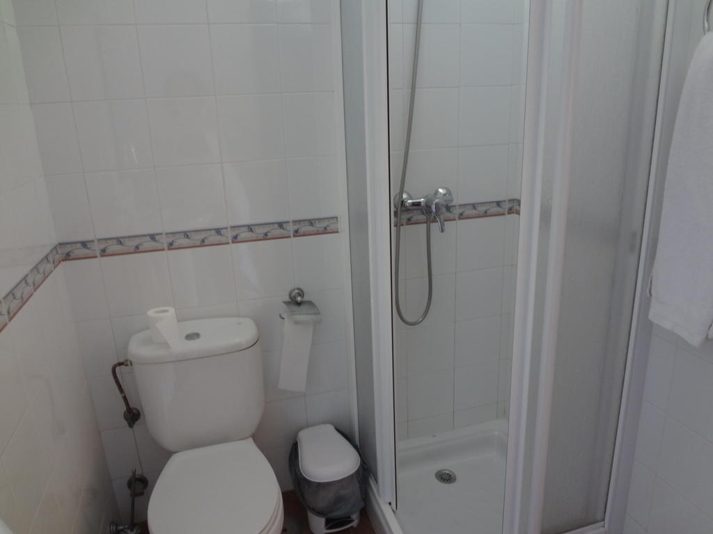 Hostal San Pedro Sanlúcar la Mayor Pokoj fotografie