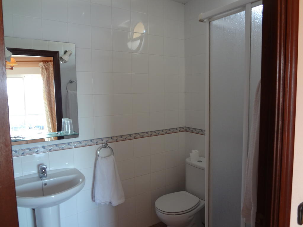 Hostal San Pedro Sanlúcar la Mayor Pokoj fotografie