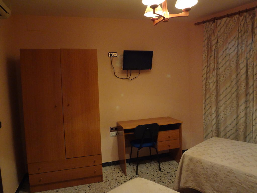 Hostal San Pedro Sanlúcar la Mayor Pokoj fotografie