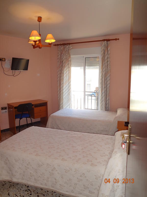 Hostal San Pedro Sanlúcar la Mayor Exteriér fotografie