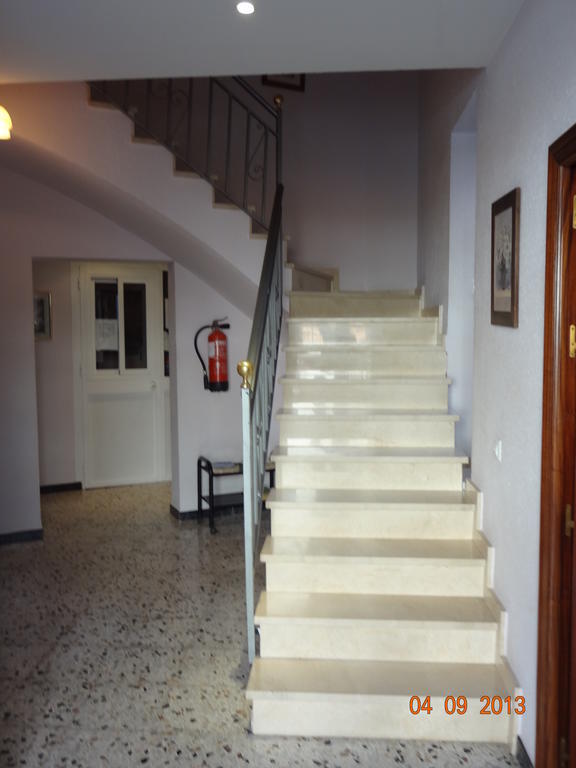 Hostal San Pedro Sanlúcar la Mayor Exteriér fotografie